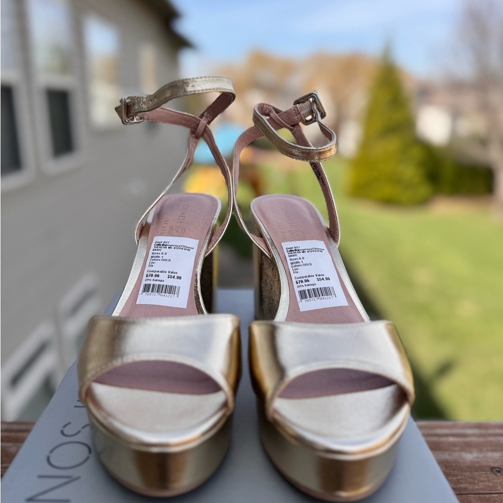 Chinese Laundry Gold Platform Sandals - Picture 6 of 7